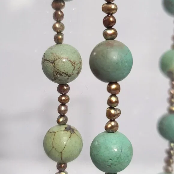 green turquoise beaded necklace w black freshwater pearls and gold filled clasp - Picture 6 of 11